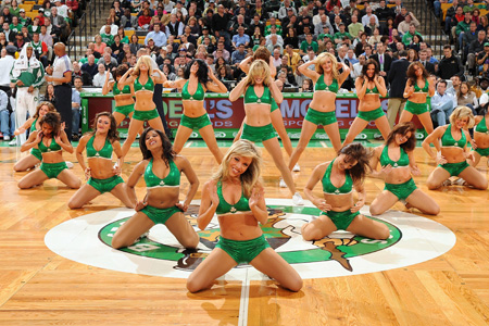 Playoffs 05/06 - Page 10 Celtics-dancers